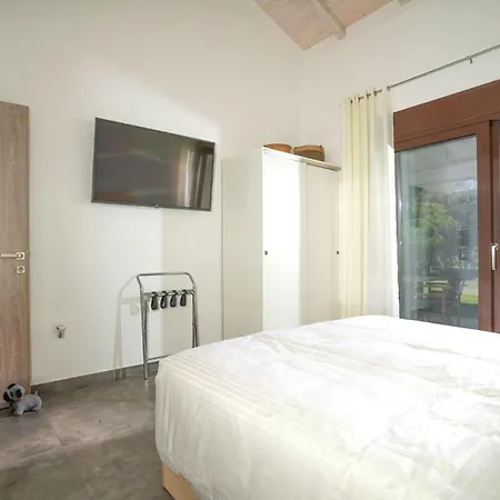 Serenity Estate Ormos Panagias