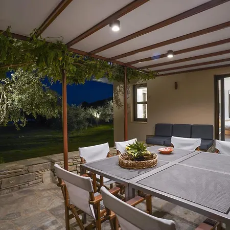 Serenity Estate Holiday home
